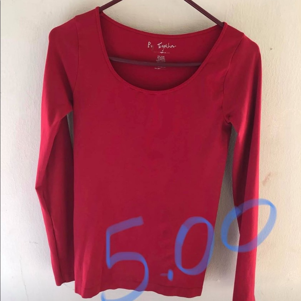 Clothes - Picture 5 of 8